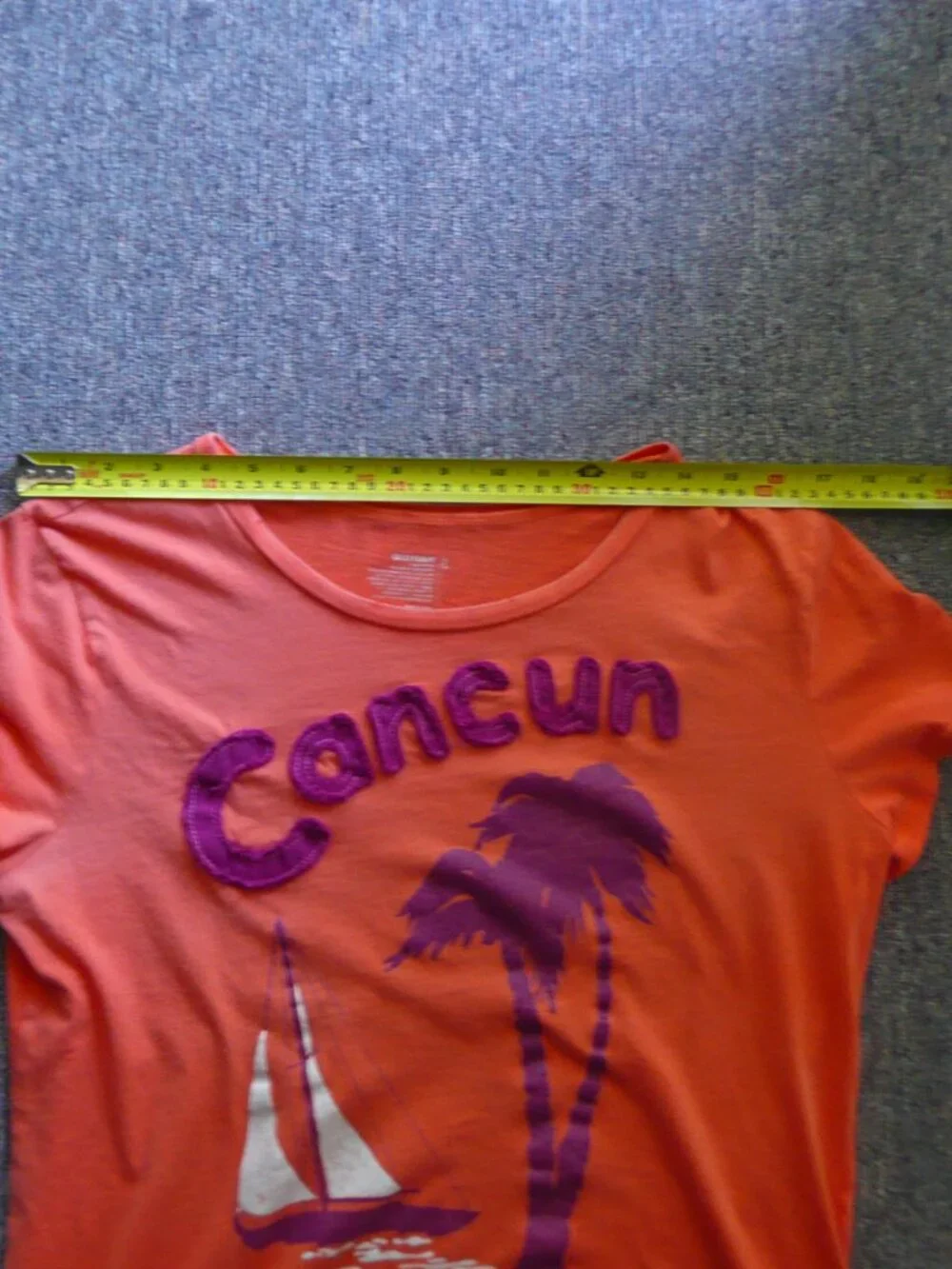 Old Navy Orange Embroidered Cancun t-shirt - Large